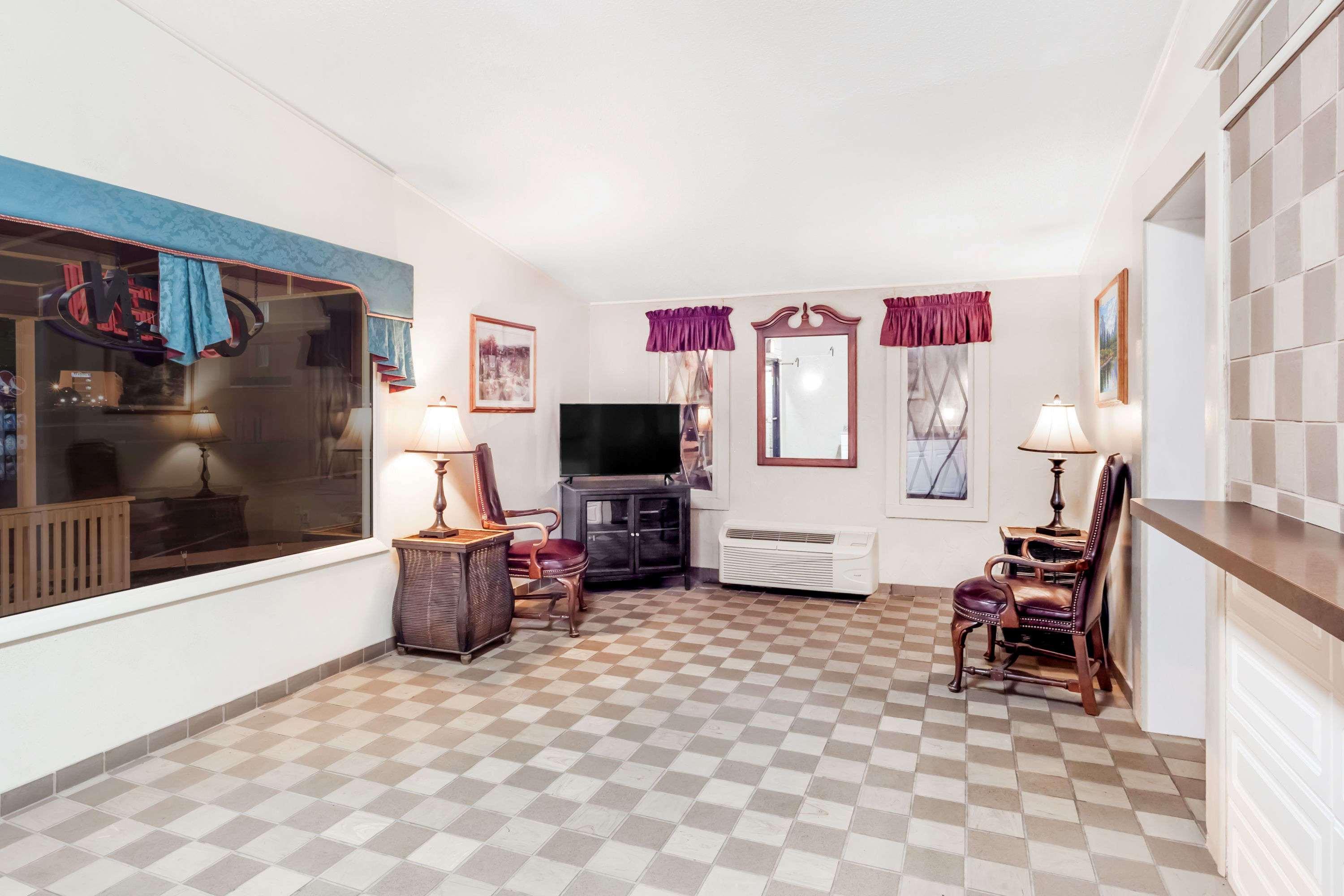 Corbin Inn Luaran gambar