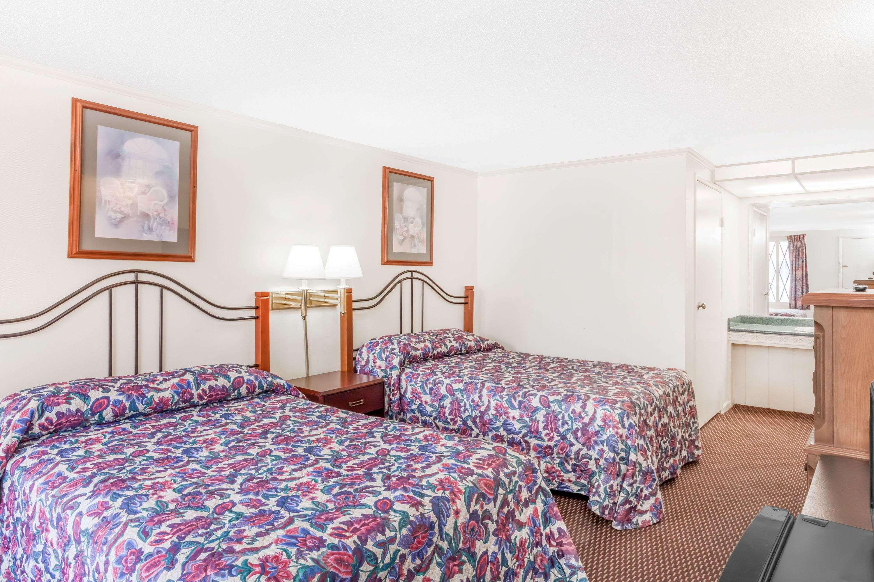 Corbin Inn Luaran gambar
